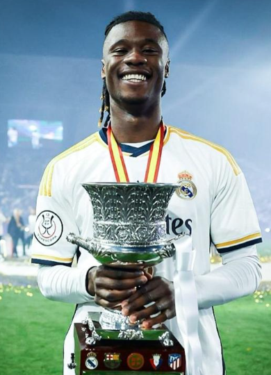 皇马卡马文加状态存疑，拜仁之战首发成谜